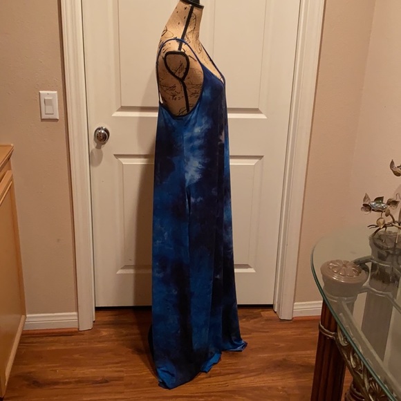 Navy tie dye maxi dress. - Picture 4 of 7